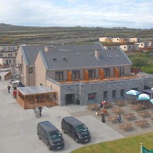 Aran Islands Hotel 킬로난 Exterior photo