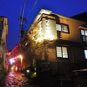 료칸 츠루야 인타쿠 호텔 유후 Exterior photo