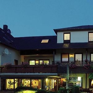 Pension Zum Golfstuebchen 호텔 Echternacherbruck Exterior photo