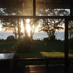 Kiwi On The Lake 3 Bedrooms Twin Lake 로토루아 Exterior photo