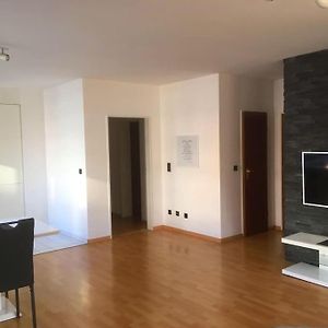 4 Zimmer Wohnung Mit 6 Betten Nahe Hamburg 글린데 Exterior photo