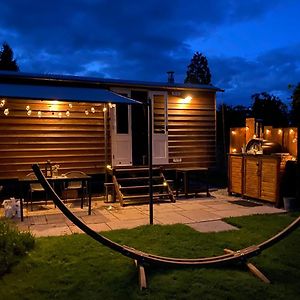 Poachers Hut At Keepers Cottage - Hot Tub & Pizza Oven - Trossachs 포트오브멘타이스 Exterior photo