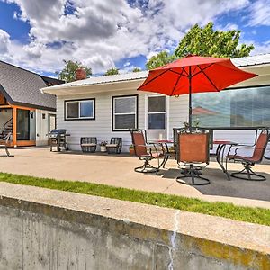 Waterfront Osoyoos Lake Cottage With Beach And Patio! 오로빌 Exterior photo