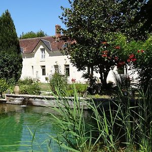 Saint-Julien-de-Chédon 자르댕 드 가나안 B&B Exterior photo