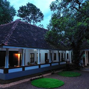 Achadipura Homestay 코타얌 Exterior photo