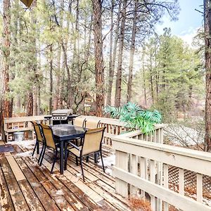 Pet-Friendly Pine Cabin With Fire Pit 2 Mi To Trail 빌라 Exterior photo