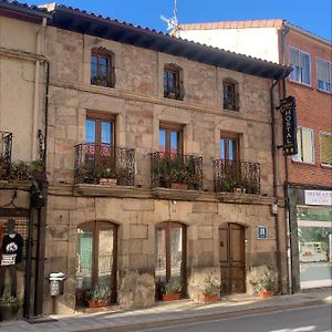 Hostal Rural Las Nubes 호텔 Salas De Los Infantes Exterior photo