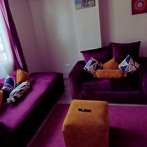 The Purple Gem Airbnb -South B- Oak South Apartments 나이로비 Exterior photo