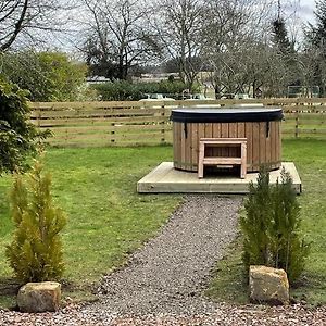 The Farmhouse, 6 Bed Property, Forres 빌라 Exterior photo