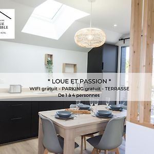Chouzelot Loue Et Passion - Domaine Loue Paisible - Calme - Terrasse - Parking 아파트 Exterior photo