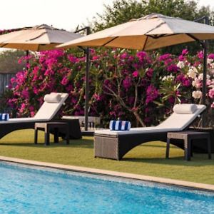 Saffronstays Brunton House, Alibaug - Luxury Pool Villa Near Awas Beach 알리바그 Exterior photo
