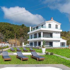 Mythos Luxury Villa-Skiathos 트롤로스 Exterior photo