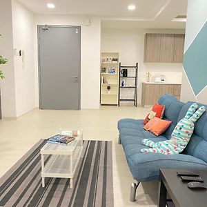 New Cozy 3 Bedrooms Condo With Netflix Projector @ Cyberjaya Near Klia Picc Exterior photo