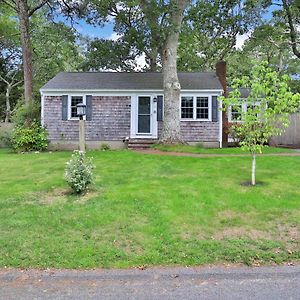 Cape Cod - Dennis Beach House - Walk To The Beach 빌라 Exterior photo