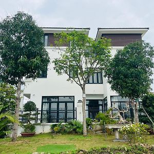 Trippy Villa: Flc 하롱 Exterior photo