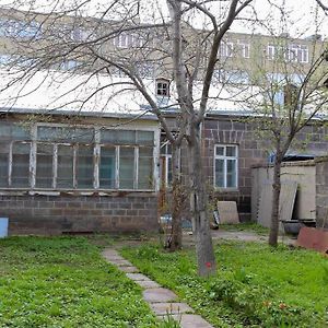 House In Gyumri Center 빌라 Exterior photo