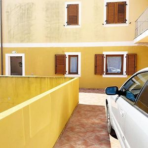 라마달레나 Soluzioni Immobiliari - Residenza Ugo 2 Bilocale Con Terrazza Attrezzata E Posto Auto Privato La Maddalena 아파트 Exterior photo