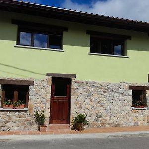 Onís La Posada Del Canario B&B Exterior photo