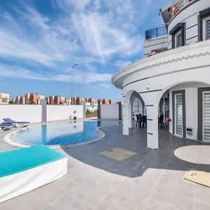 Superb Villa With Private Pool In Antalya 베렉 Exterior photo
