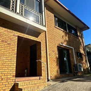 Caloundra West Cosy Holiday Entire Unit 1 빌라 Exterior photo