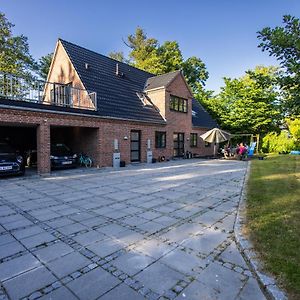 Lake House Central Lyngby 콩겐스륑비 Exterior photo