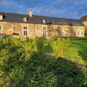 Manoir De La Garaye - Suite Parentale 타든 Exterior photo