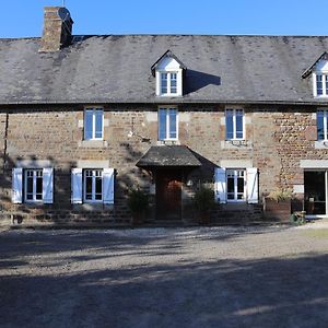 Hambye Decouverte D'Un Haras Proche Du Mont St Michel B&B Exterior photo