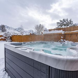 Modern Home Near Uvu And Byu With Hot Tub And Mountain Views 오렘 Exterior photo