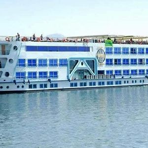 Silvana Nile Cruise Luxor To Aswan 4 Night 호텔 Exterior photo