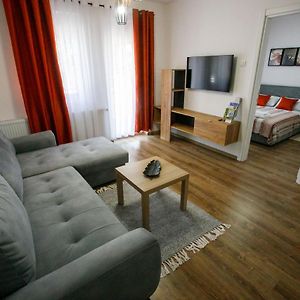 팔릭 Apartman Paratetis 1 아파트 Exterior photo