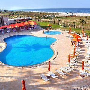 Andalucia Bizerte Plage Et Piscine 아파트 호텔 Exterior photo