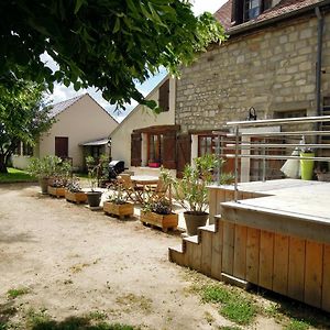 Le Cottage Des 3 Pignons Noisy-sur-Ecole Exterior photo