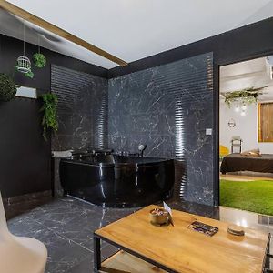 L'Eden, Appartement Privatif Avec Balneo 몬타냑 Exterior photo