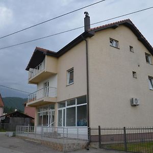 Apartmani Previja 베라네 Exterior photo