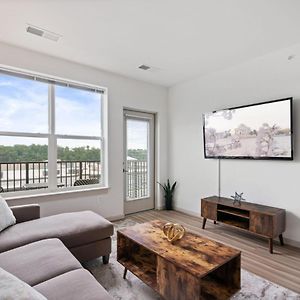 Cozy Getaway - Top Floor Views - Near Dc 우드브리지 Exterior photo