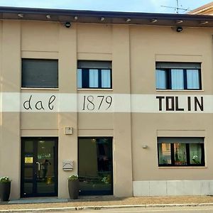 Hotel Tolin 롱코 알라디제 Exterior photo