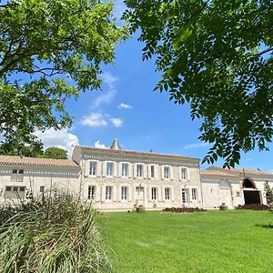 카스텔나우다리 Domaine De Lanis - Maison D'Hotes Avec Parc Et Piscine B&B Exterior photo