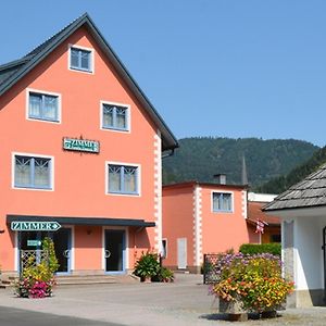 Kalwang Privatzimmervermietung Fiausch 아파트 Exterior photo