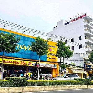 Khach San Vinh Chuong 호텔 Soc Trang Exterior photo