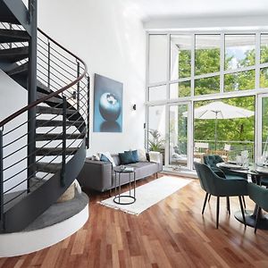 가우팅 Blueberry Living - Design Loft Nahe Muenchen - Dachterrasse - S-Bahn 아파트 Exterior photo