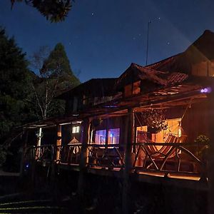 Reserva Y Estancia Robles Mimosos Lodge 카르타고 Exterior photo