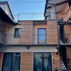 리바올로카나베세 Maison De Cavour B&B Exterior photo