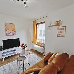 뉘르팅엔 Ticasa Harmony - Zentral-Uni-Bahnhof-Balkon-Unique-Smarttv 아파트 Exterior photo