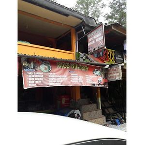 Pondok Ningsih 1 Malino 호텔 Exterior photo