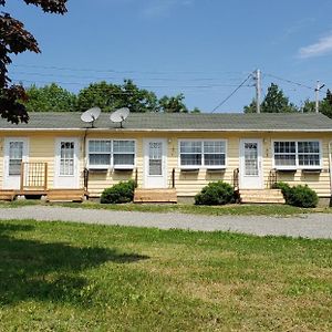 Capeway Extended Stay Lodge 포트헤이스팅스 Exterior photo