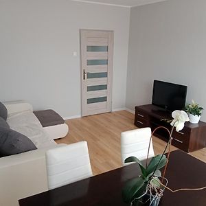 Super Mieszkanie 3-Pokoje 비엘라와 Exterior photo