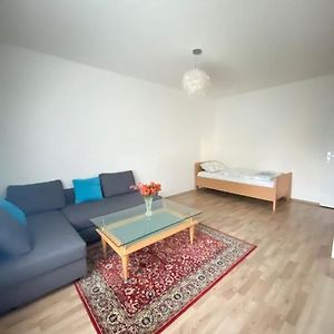 건트램스돌프 Family-Friendly House In Vienna'S Suburbs! 아파트 Exterior photo