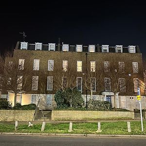 Calverley House Apartments 비숍스토포드 Exterior photo