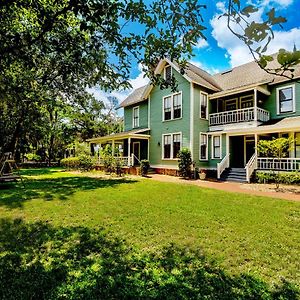 Southern Charm In The Camellia Rose Inn 게인즈빌 Exterior photo