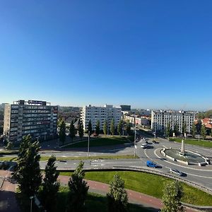 Apartment With City Skyline 레바르덴 Exterior photo